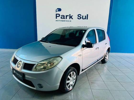 RENAULT SANDERO 1.0 AUTHENTIQUE 16V FLEX 4P MANUAL RENAULT SANDERO 1.0 AUTHENTIQUE 16V FLEX 4P MANUAL
